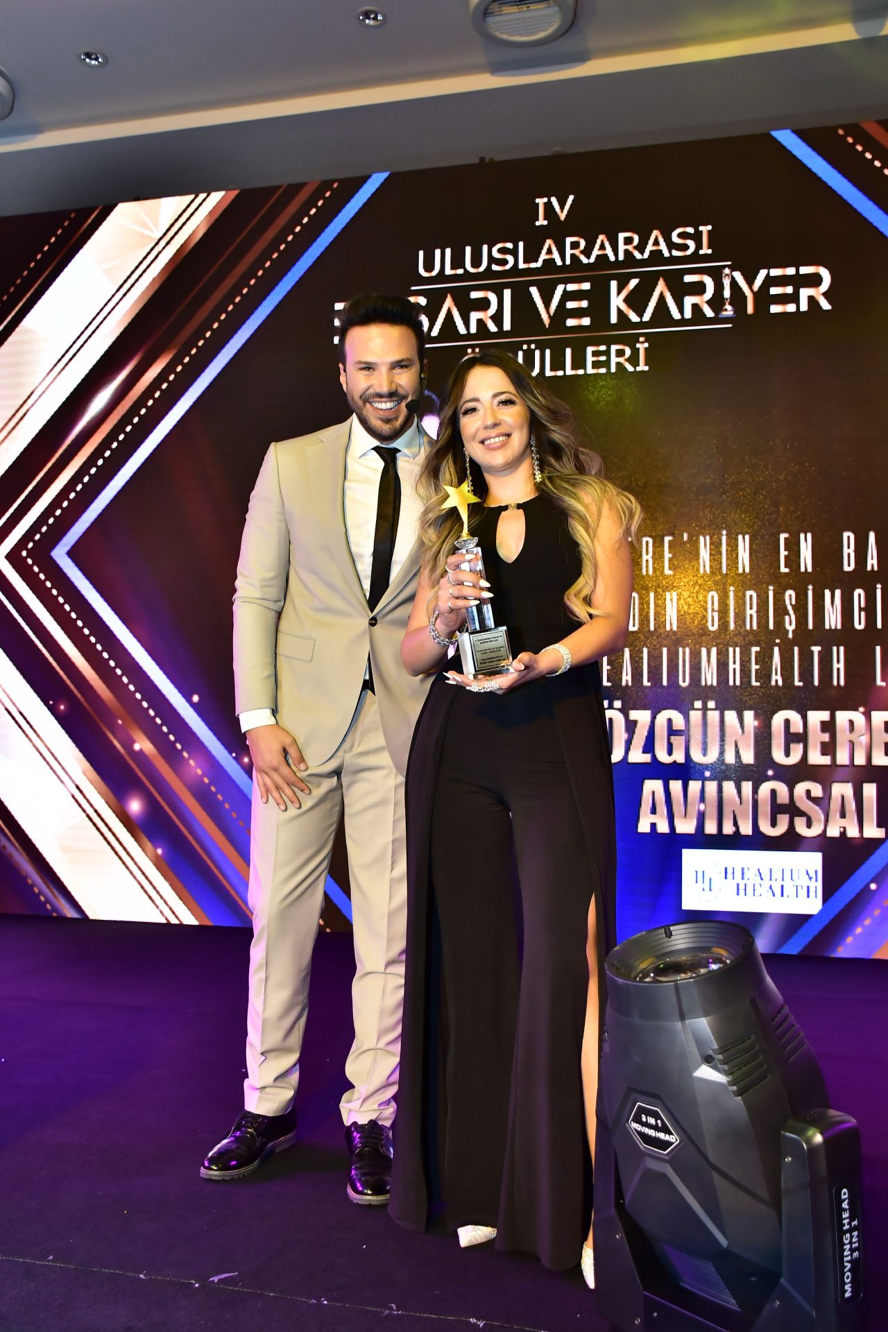 Ozgun Avincsal at awards show in Istanbul 