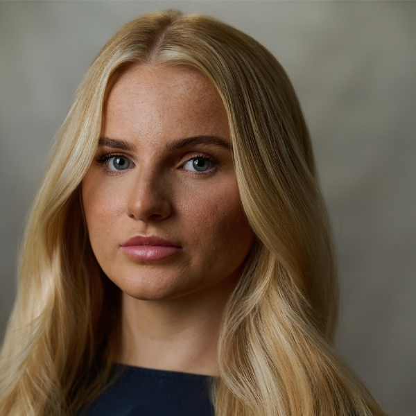 Nicole Saville portrait