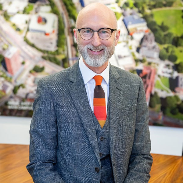 Professor Nic Beech portrait, Vice-Chancellor of the University of Salford (600x600)