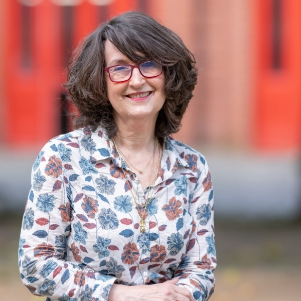 Professor Simone Buitendijk 