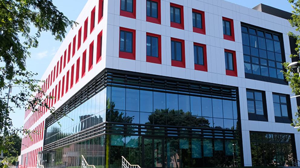 East side view of the Science, Engineering & Environment (SEE) Building, University of Salford