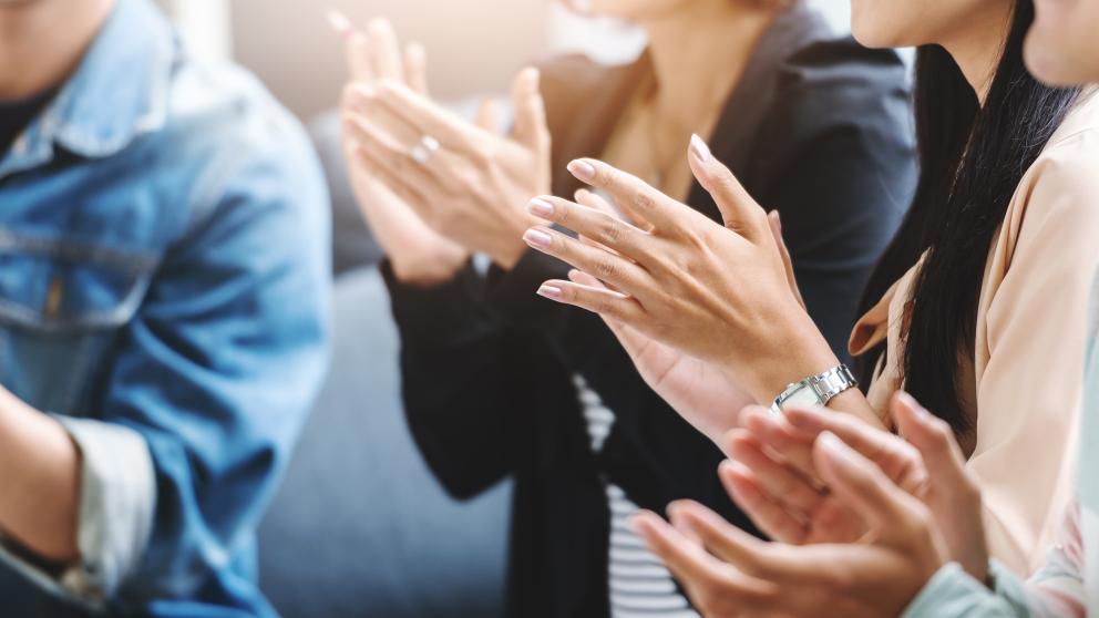 people clapping hands