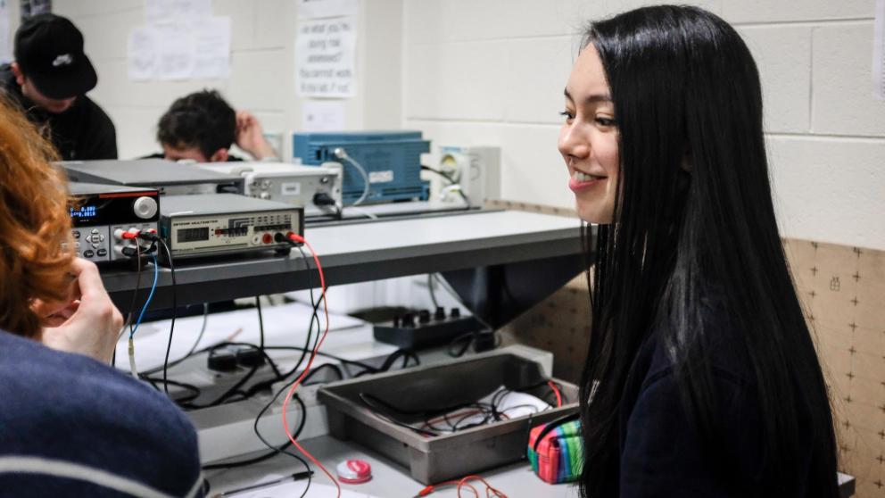 Girls in the electronic engineering laboratory