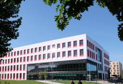 South side view of the School Of Science, Engineering And Environment Building