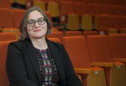 Dr Joanna Omylinska-Thurston