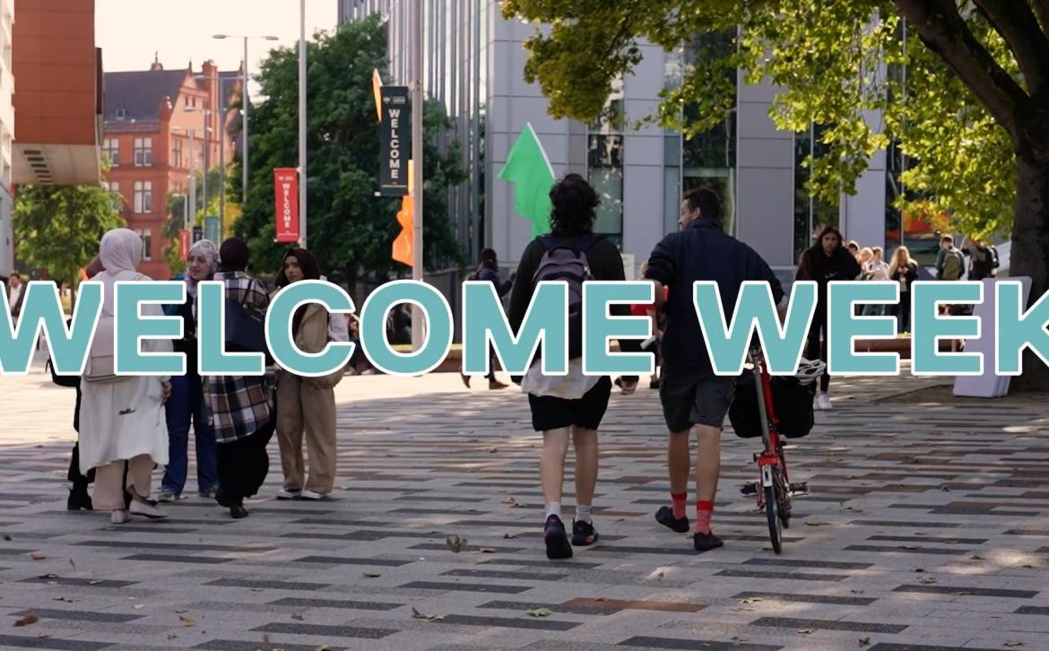Students walking on campus welcome week thumbnail